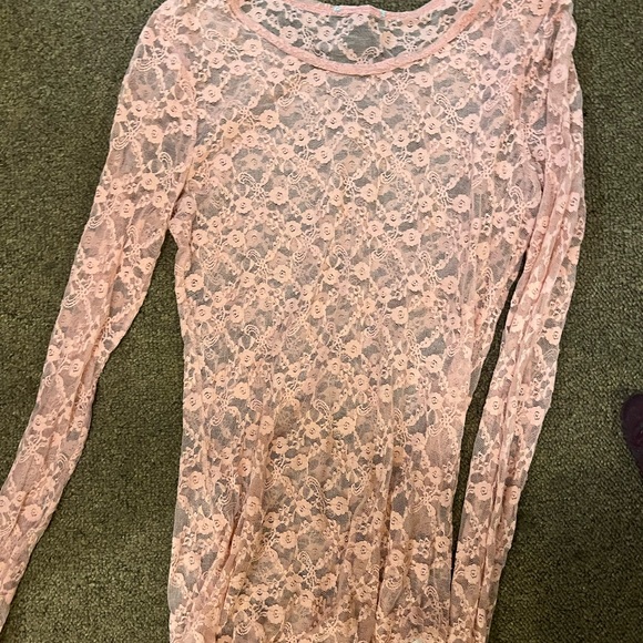 Mostly Women’s Different Types Of Tops. One Male Adult T-Shirt. - Picture 2 of 16